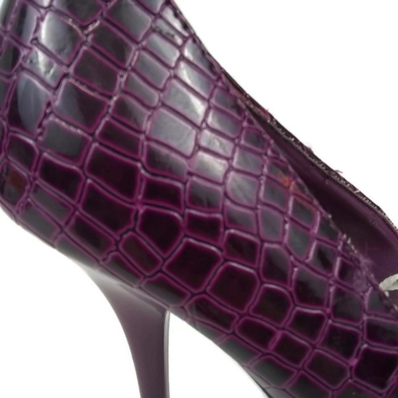 Dollhouse Stiletto Heels Purple Snakeskin Print Size 6 - Picture 6 of 6